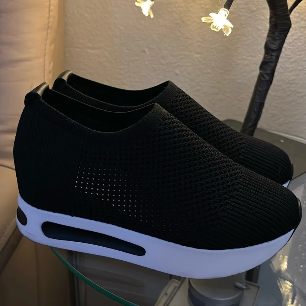Black Slip-On Platform Sneakers for Women - Comfortable Knit Casual Shoe